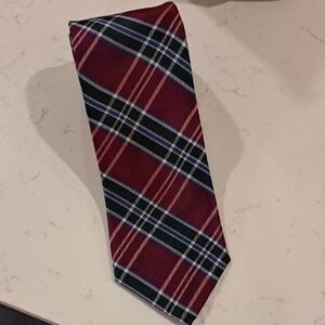 Roundtree & Yorke Red and Blue Plaid Silk Tie